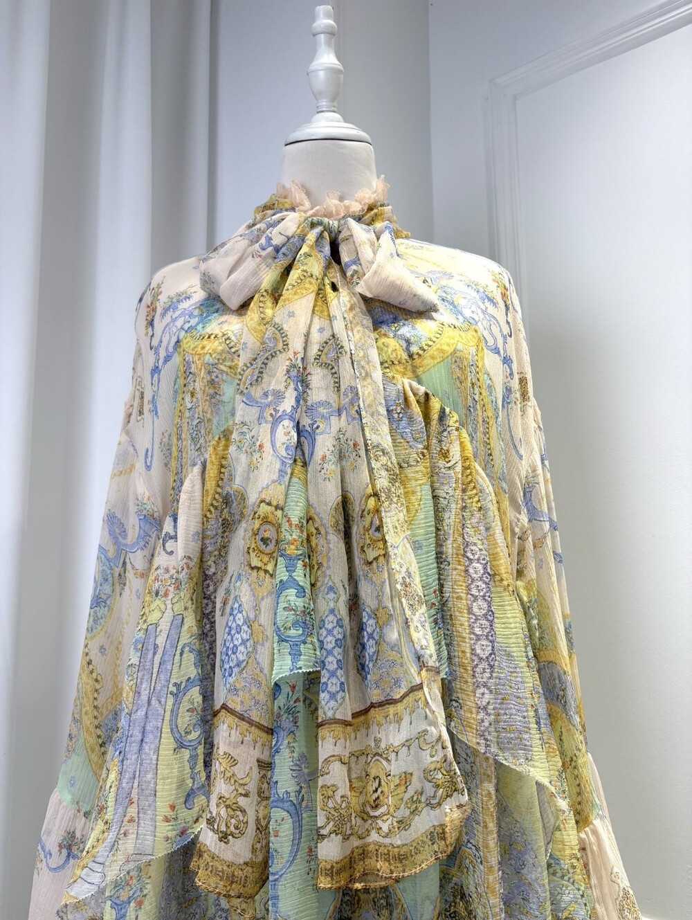 Camilla ruffle high low dress with long sleevein East of istanbul - Picture 16 of 16